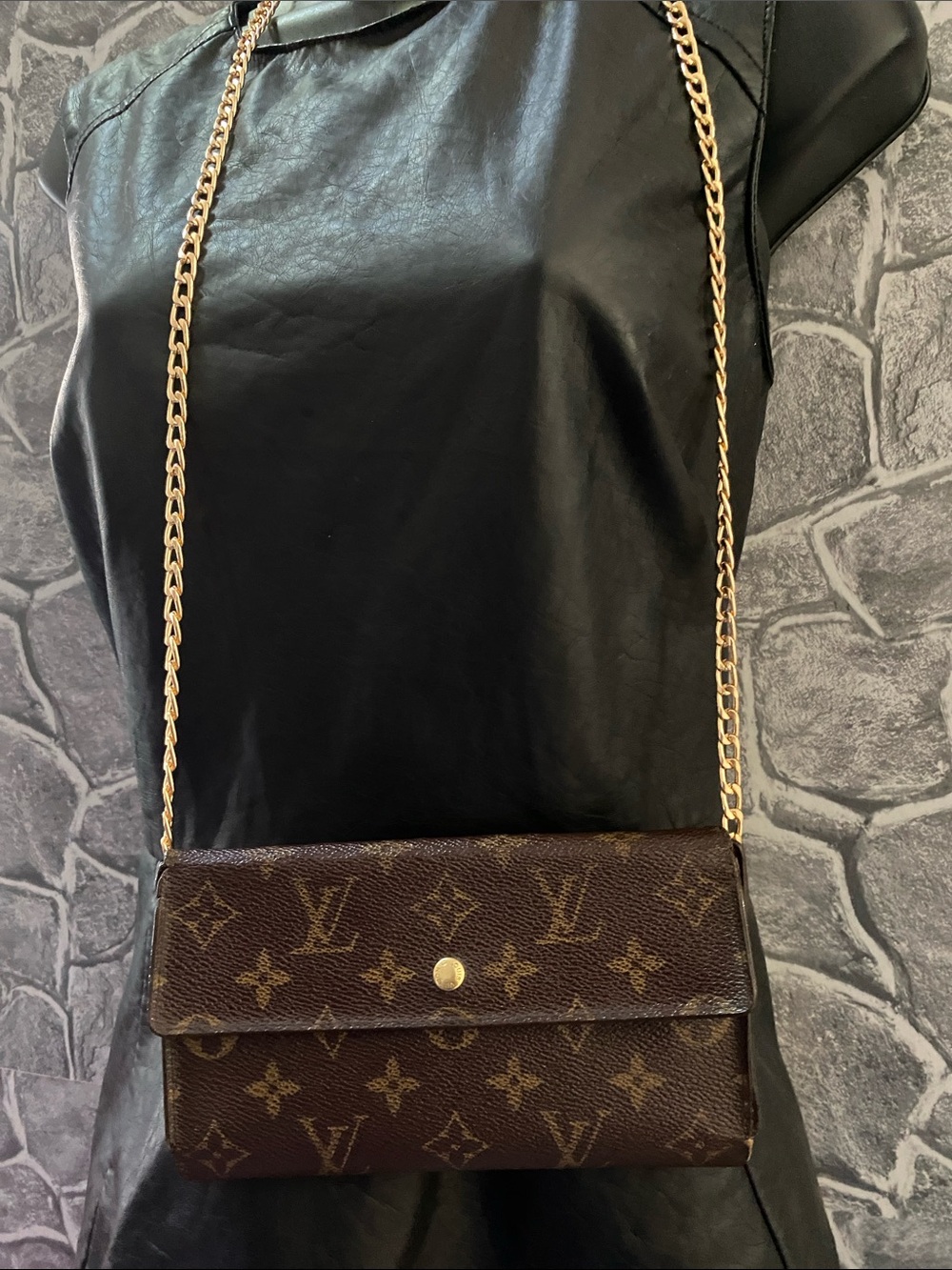 Authentic Louis Vuitton Monogram International Flap Closure Wallet